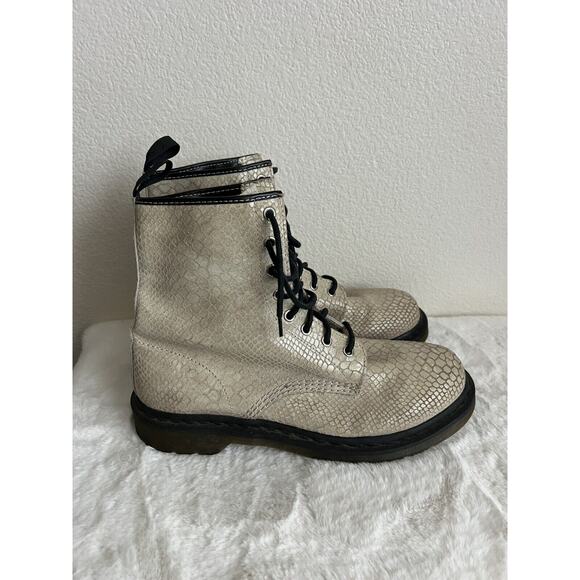 DR MARTENS women hi shine Snake print Boots Size 11 - Picture 4 of 14